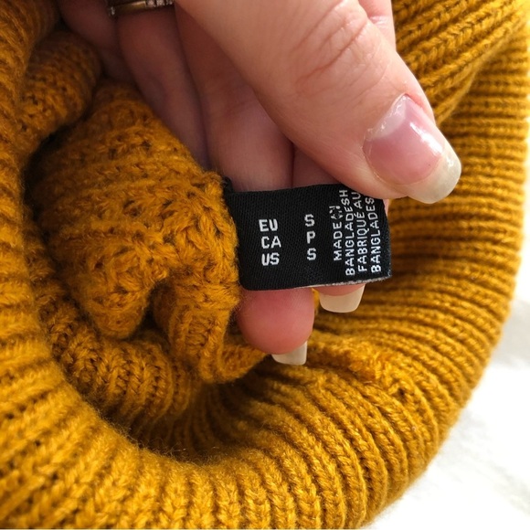 Vero Moda caramel oversized cowl neck knit sweater. Size S. - Picture 7 of 11